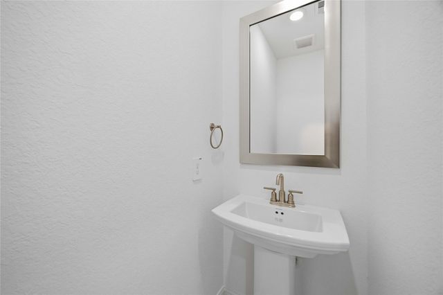 1614 Forest Mist Drive, Missouri City, TX 77459