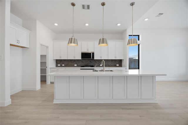 1614 Forest Mist Drive, Missouri City, TX 77459