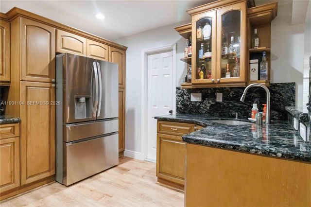 9908 NW 46th Ct, Sunrise, FL 33351