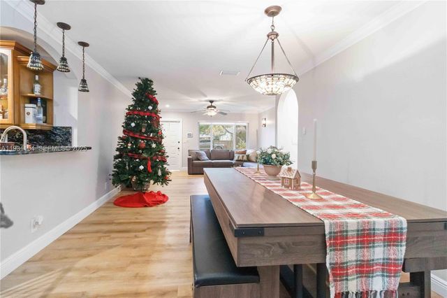 9908 NW 46th Ct, Sunrise, FL 33351