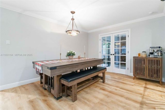 9908 NW 46th Ct, Sunrise, FL 33351