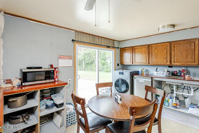4518 Thackeray Road, Maumee, OH 43537