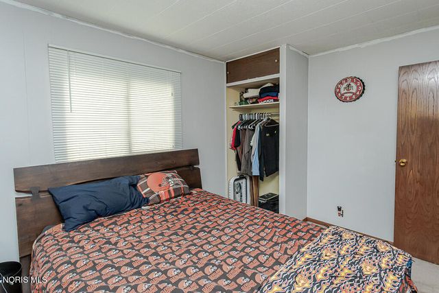 4518 Thackeray Road, Maumee, OH 43537
