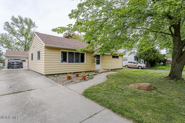 4518 Thackeray Road, Maumee, OH 43537