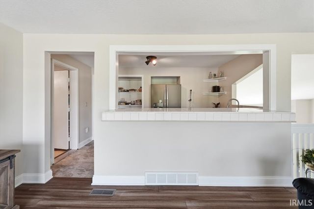 12727 Hardisty Road, Fort Wayne, IN 46845