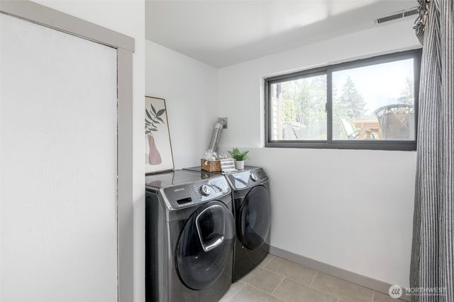 6667 E Grandview Avenue, Tacoma, WA 98404