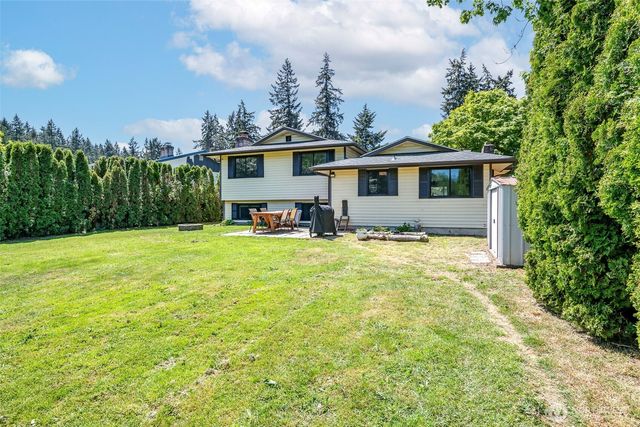 6667 E Grandview Avenue, Tacoma, WA 98404