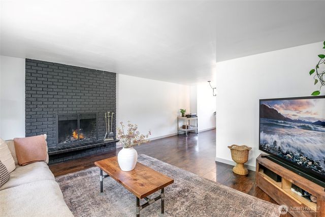 6667 E Grandview Avenue, Tacoma, WA 98404
