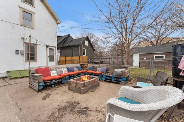 1715 6th Street NE, Minneapolis, MN 55413
