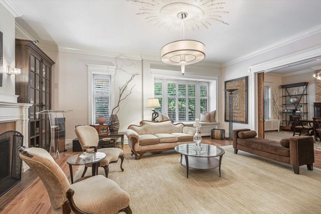 1210 N ASTOR Street 1A, Chicago, IL 60610