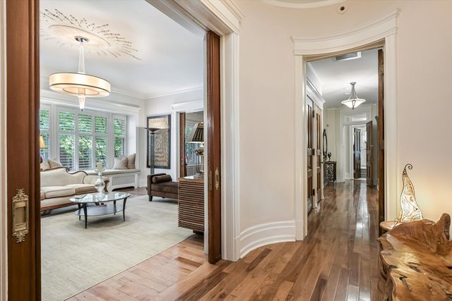 1210 N ASTOR Street 1A, Chicago, IL 60610