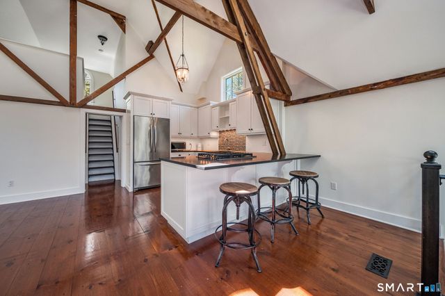 200 Whitfield Street, Guilford, CT 06437