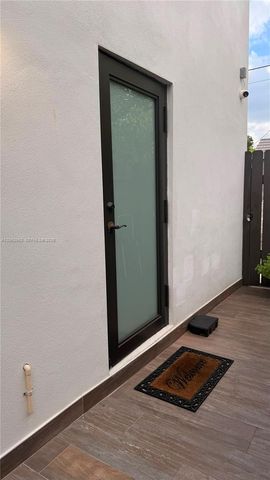 10370 SW 24th Street B, Miami, FL 33165