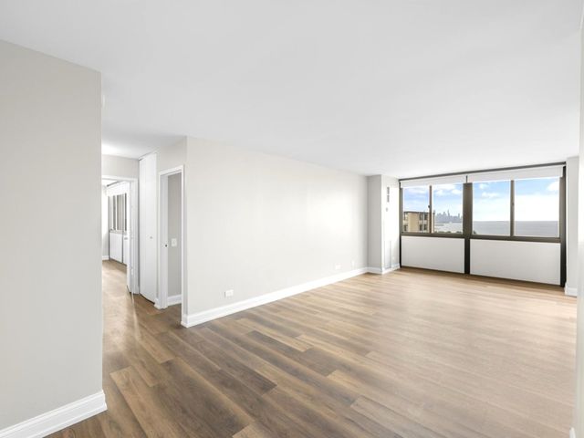 4850 S Lake Park Avenue 2508B, Chicago, IL 60615