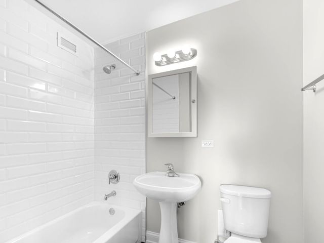 4850 S Lake Park Avenue 2508B, Chicago, IL 60615