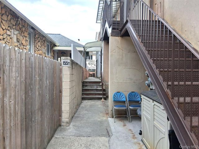 155 W End Avenue, Brooklyn, NY 11235