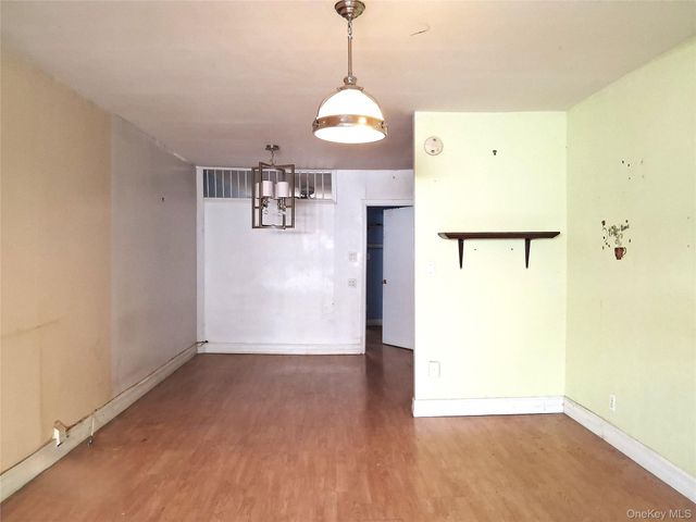 155 W End Avenue, Brooklyn, NY 11235