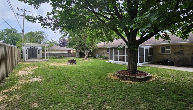 2127 N 122nd STREET, Wauwatosa, WI 53226