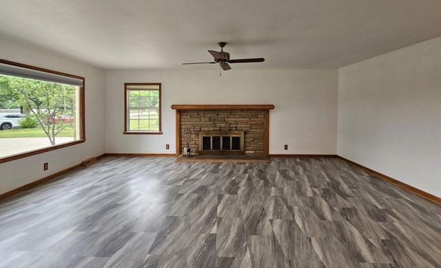 2127 N 122nd STREET, Wauwatosa, WI 53226