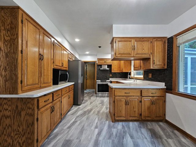 2127 N 122nd STREET, Wauwatosa, WI 53226