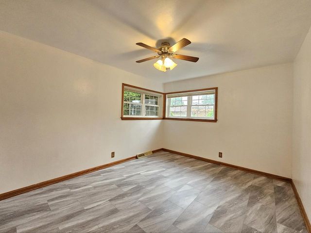 2127 N 122nd STREET, Wauwatosa, WI 53226