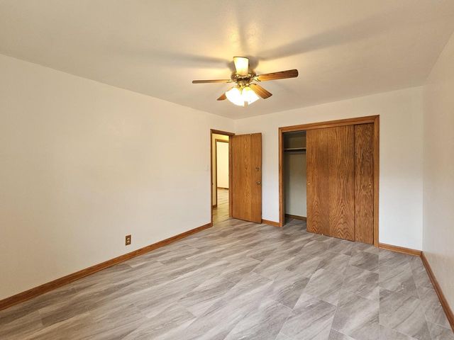 2127 N 122nd STREET, Wauwatosa, WI 53226