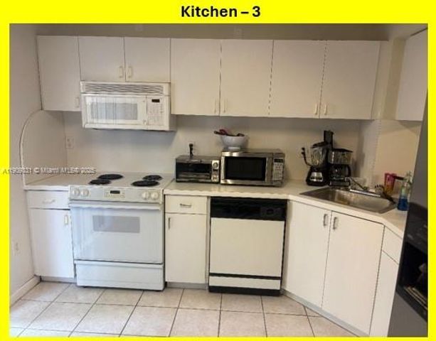 7816 SW 102nd Ln, Miami, FL 33156