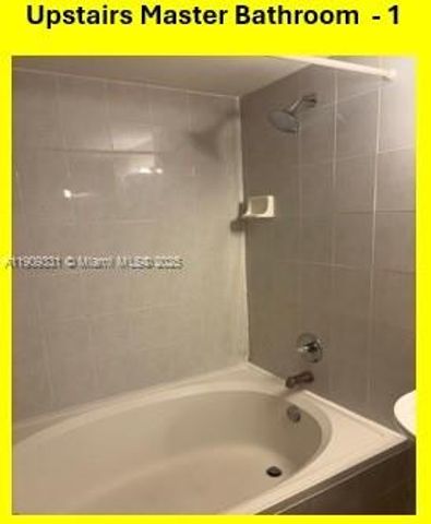 7816 SW 102nd Ln, Miami, FL 33156