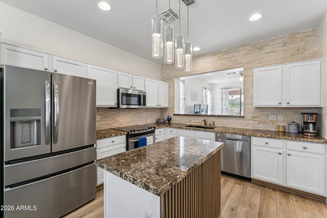 360 N BELL Place, Chandler, AZ 85225