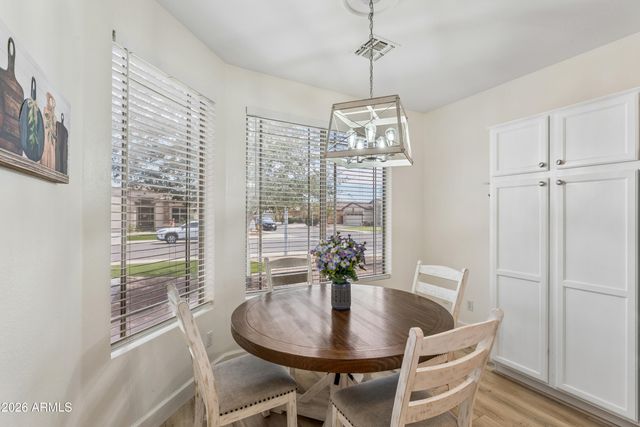 360 N BELL Place, Chandler, AZ 85225