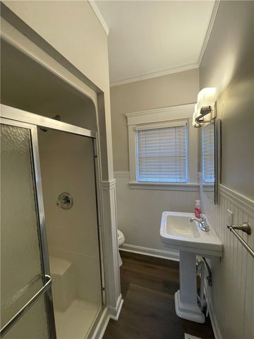 138 E Smithfield St, Mt Pleasant Twp, PA 15666