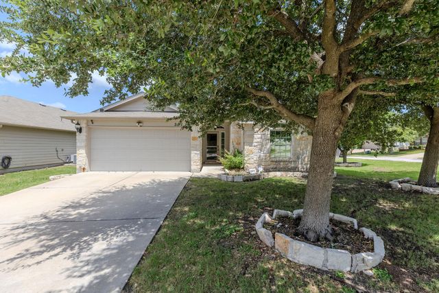 327 Comal RUN, Hutto, TX 78634