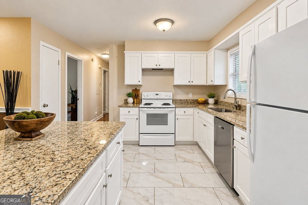 3249 Renault Road SE, Atlanta, GA 30354 — photo 3