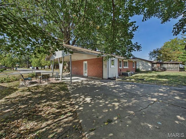 3712 Johnson Road, Granite City, IL 62040