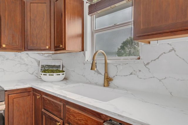 728 S Bristol Cir Unit 14, Wichita, KS 67207