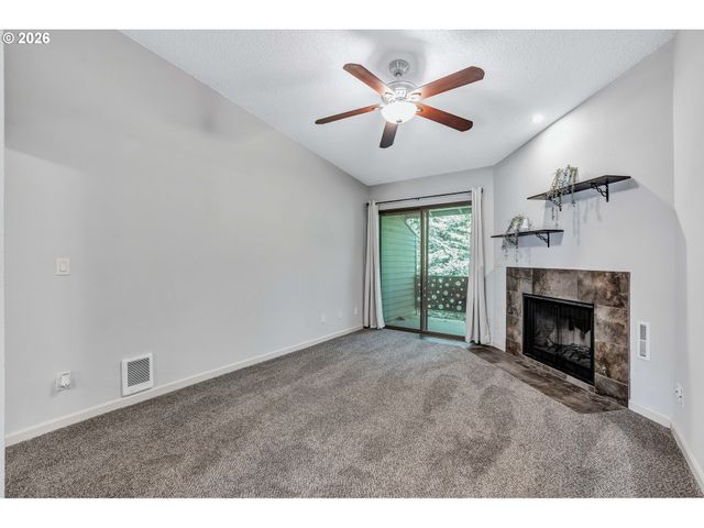 5160 Sw 180TH Ave 6, Beaverton, OR 97078