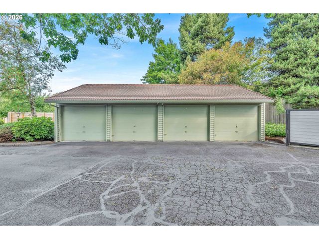 5160 Sw 180TH Ave 6, Beaverton, OR 97078