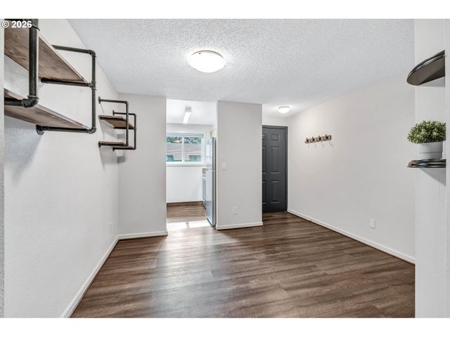 5160 Sw 180TH Ave 6, Beaverton, OR 97078