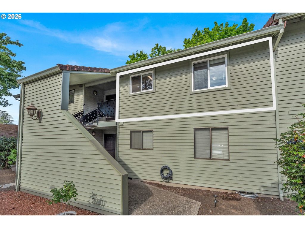 5160 Sw 180TH Ave 6, Beaverton, OR 97078