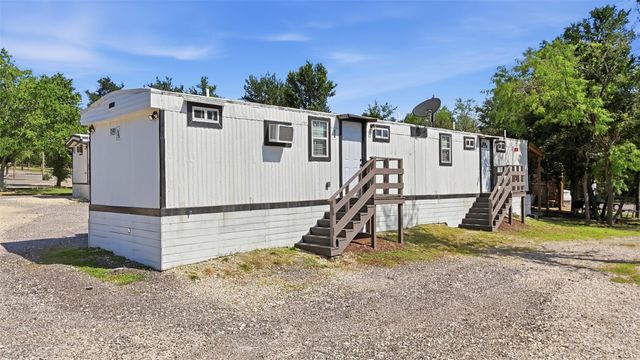2540 FM 20, Red Rock, TX 78662