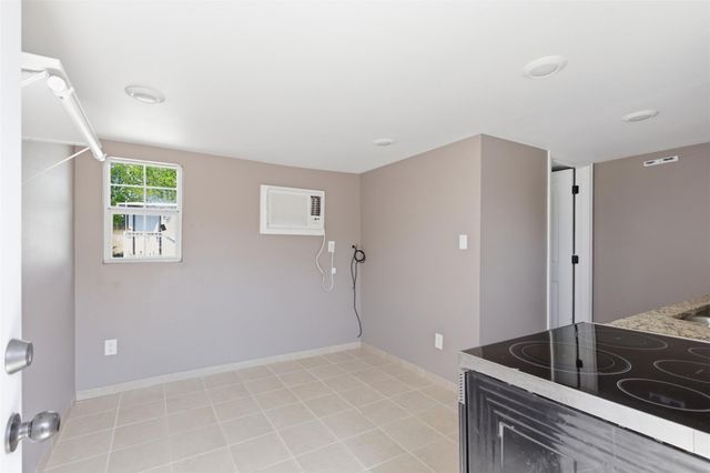 2540 FM 20, Red Rock, TX 78662
