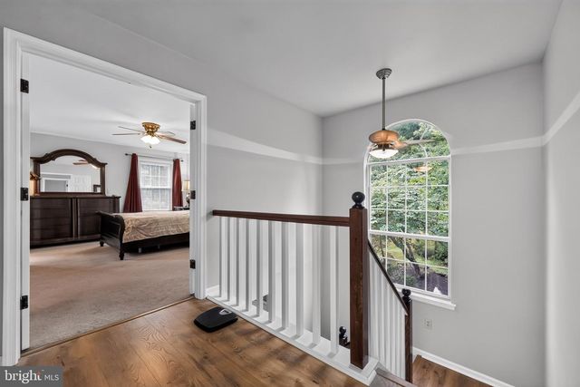 88 VILLAGE DR, Schwenksville, PA 19473