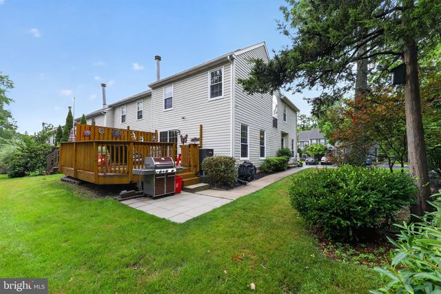 88 VILLAGE DR, Schwenksville, PA 19473