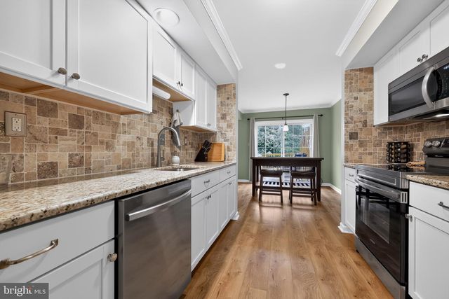 88 VILLAGE DR, Schwenksville, PA 19473