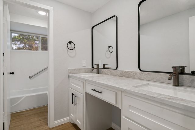 3525 Bangor Court E, Irving, TX 75062