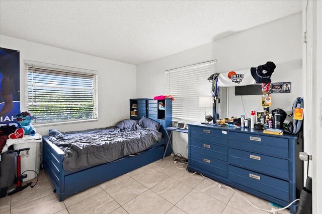 13482 Columbine Avenue, Wellington, FL 33414