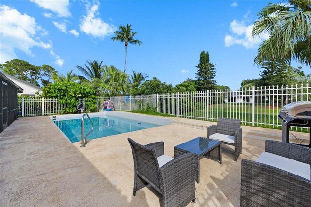 13482 Columbine Avenue, Wellington, FL 33414