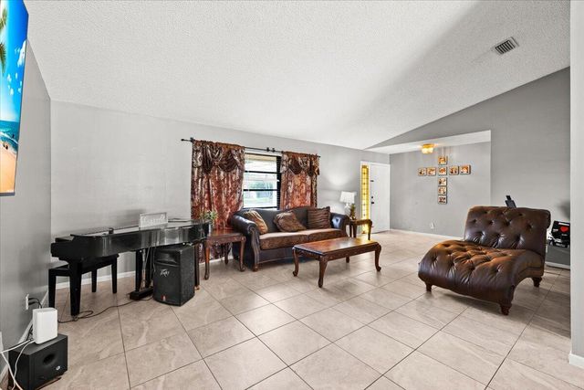 13482 Columbine Avenue, Wellington, FL 33414