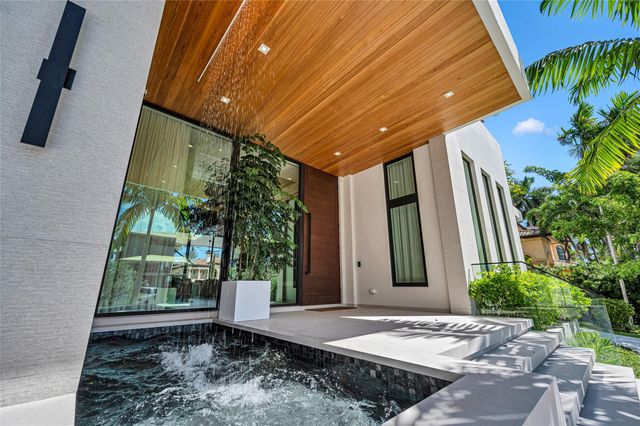 408 Coral Way, Fort Lauderdale, FL 33301