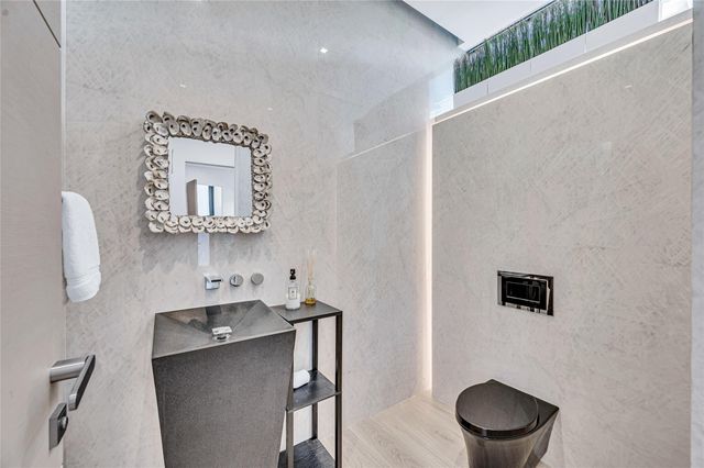 408 Coral Way, Fort Lauderdale, FL 33301